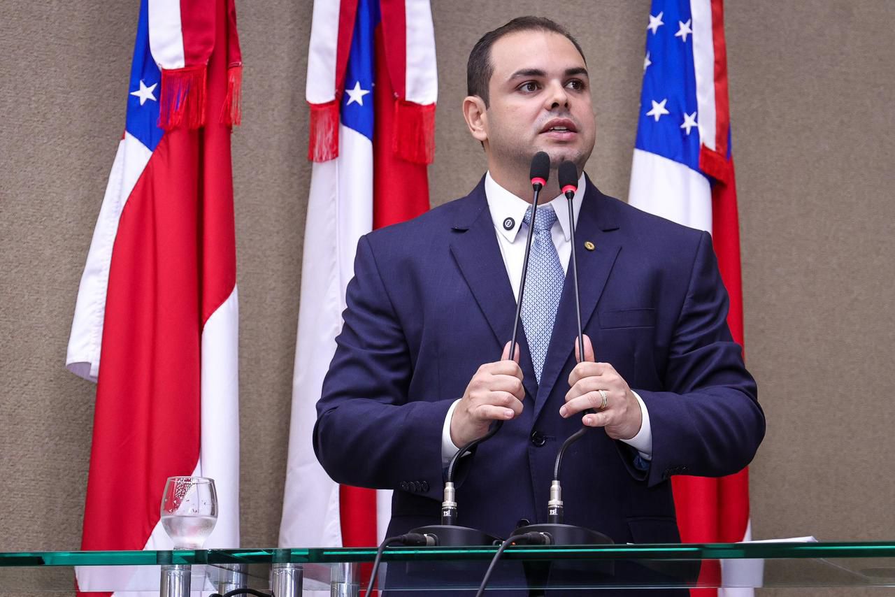 No momento, você está visualizando Em defesa da BR-319, presidente Roberto Cidade volta a convocar superintendente do DNIT e articula viagem a Brasília