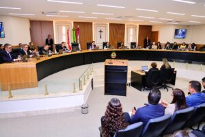 Leia mais sobre o artigo TCE-AM aprova com ressalvas contas de 2022 e 2023 da Prefeitura de Manaus