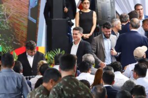 Leia mais sobre o artigo David Almeida acompanha presidente Lula em agenda histórica em Manaus