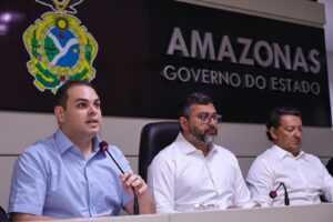 Leia mais sobre o artigo Roberto Cidade apresenta PL para impedir que preços de fidelidade se sobreponham aos valores reais em postos de combustíveis no Amazonas