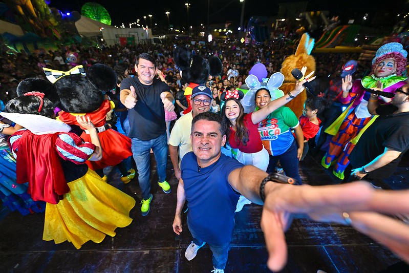 No momento, você está visualizando David Almeida encerra Dia das Crianças com 120 mil pessoas no parque Gigantes da Floresta
