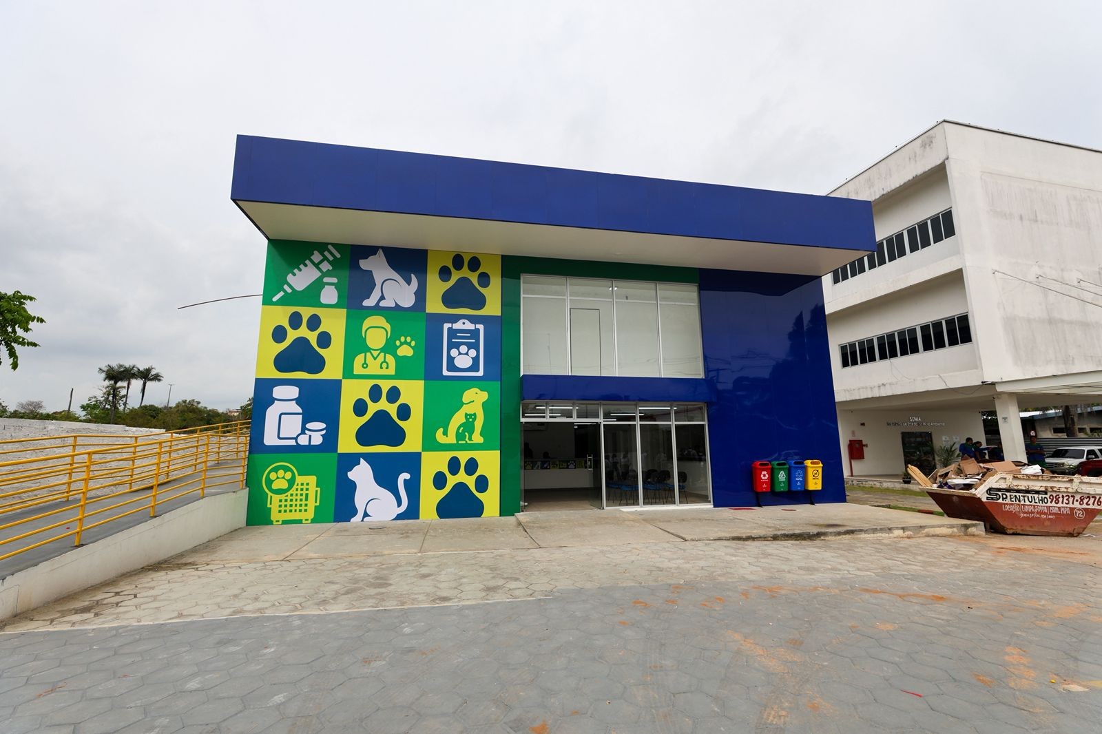 No momento, você está visualizando Wilson Lima vistoria obras do Hospital Veterinário e marca data da inauguração