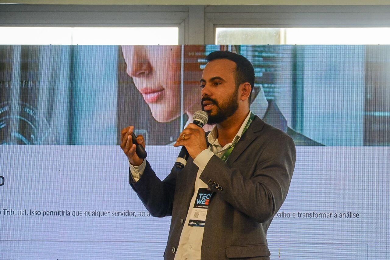 No momento, você está visualizando TCE-AM apresenta case de Assistente Processual com IA na TechWeek do TCDF