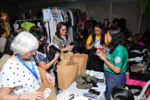 Leia mais sobre o artigo Bazar Solidário mobiliza servidores do TCE-AM e arrecada valores para três instituições sociais