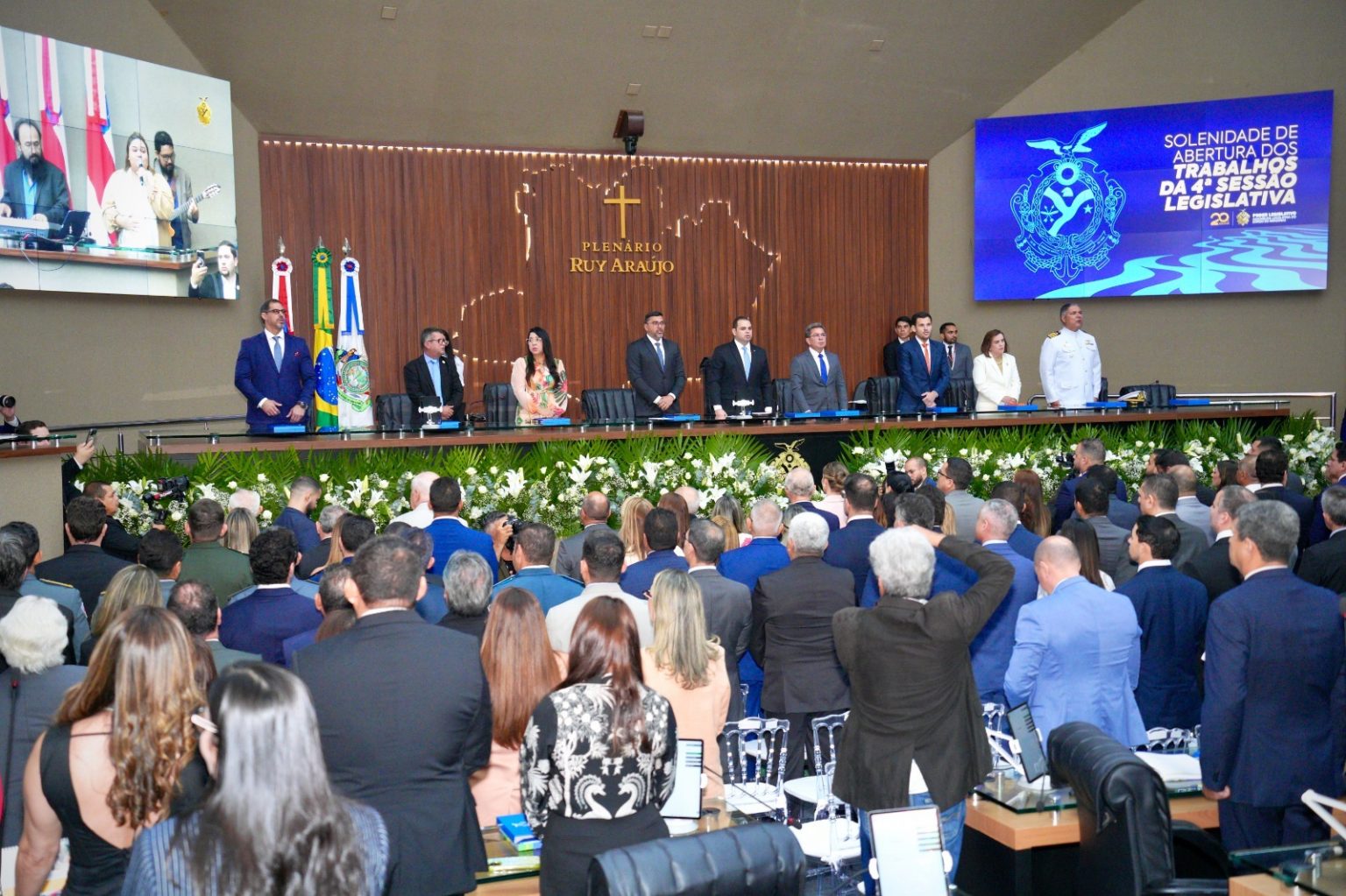 No momento, você está visualizando Prefeito em exercício Renato Junior prestigia abertura dos trabalhos da Assembleia Legislativa do Amazonas