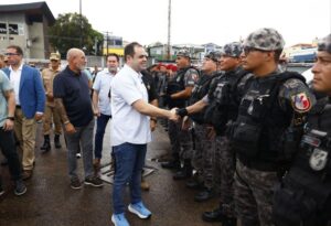 Leia mais sobre o artigo Roberto Cidade lança segunda fase da Operação Segurança Presente com reforço de efetivo para os 61 municípios do interior