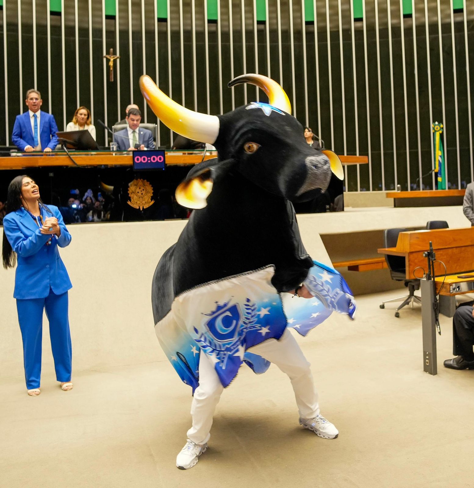 No momento, você está visualizando Em Brasília, Boi Caprichoso reforça importância cultural e econômica do Festival de Parintins