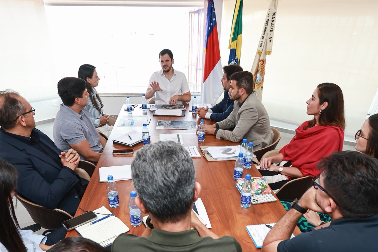 No momento, você está visualizando Renato Junior discute expansão dos serviços e melhorias em obras com a Energisa para ampliar atendimentos de demandas da população
