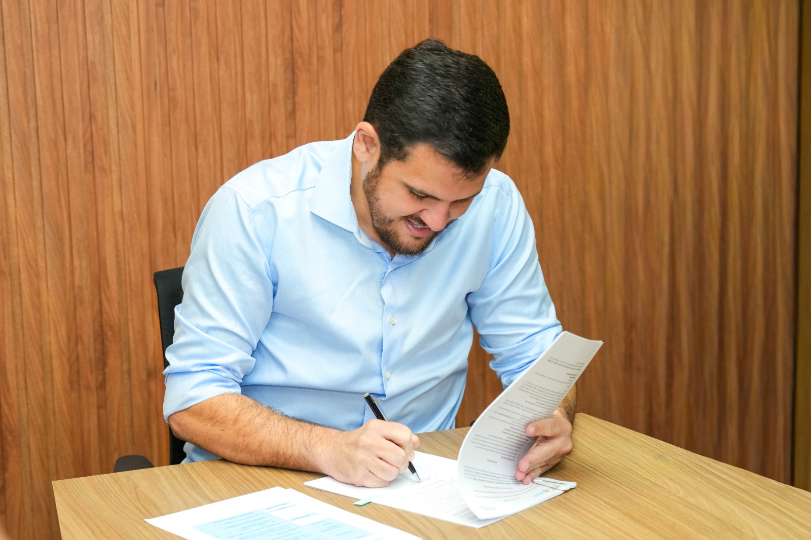 No momento, você está visualizando Prefeito Renato Junior anuncia concurso para auditor fiscal da Semef com salário inicial de R$ 27 mil