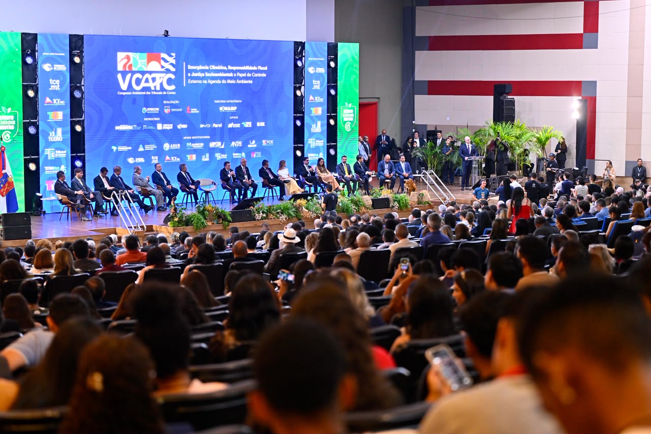No momento, você está visualizando Programa Blitz TCE-AM é destaque em congresso nacional sobre governança climática