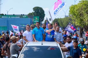 Leia mais sobre o artigo Em Manacapuru, Roberto Cidade mobiliza mais de quatro mil apoiadores na manhã do primeiro dia de campanha